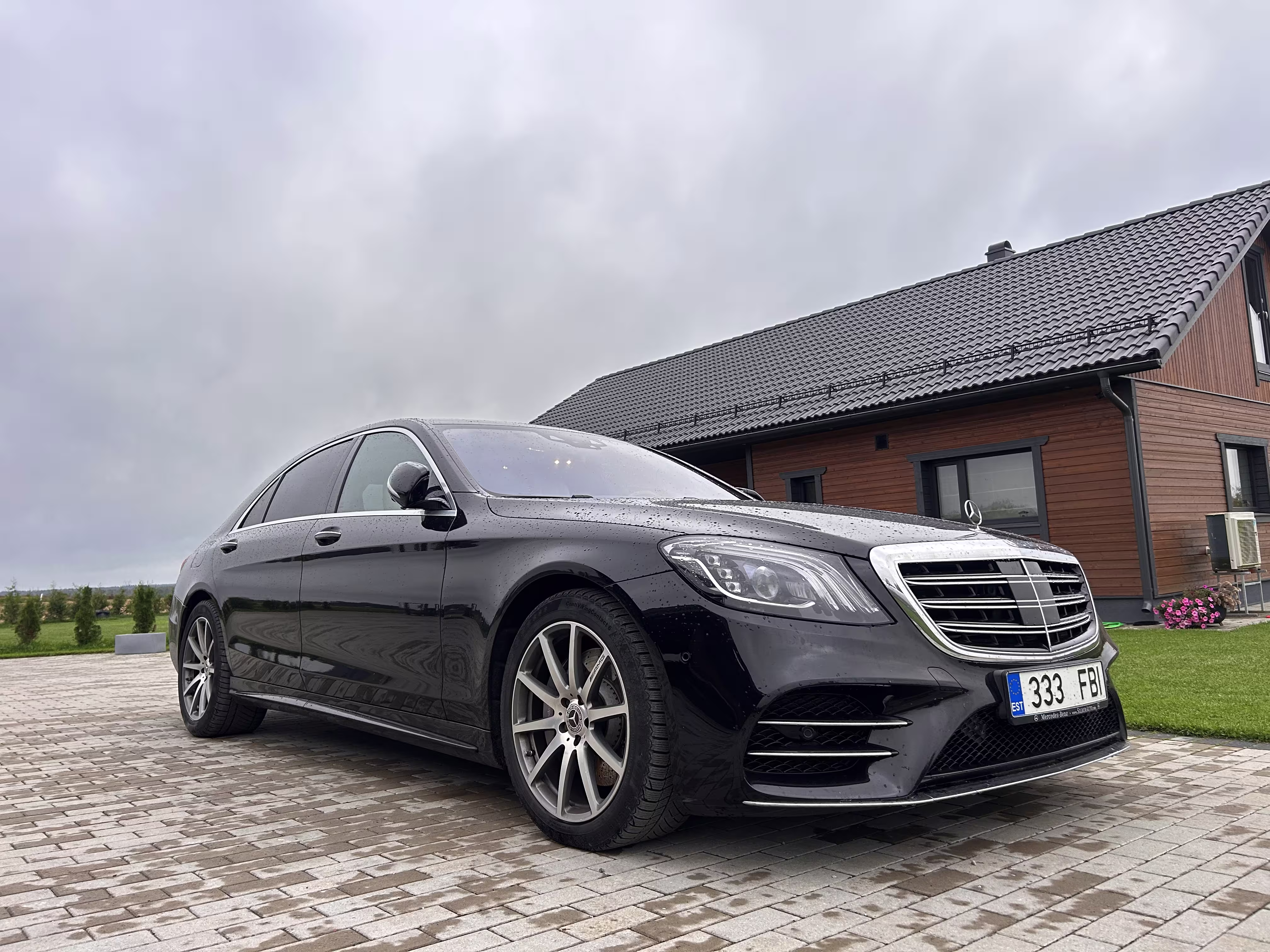 Mercedes-Benz E-Class Front